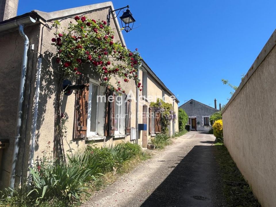 Villa in Ligny-le-Châtel, Yonne - photo 1