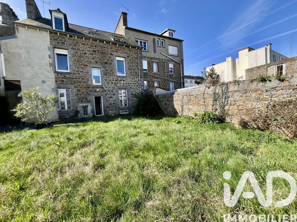 Commercial property in Saint-Brieuc, Cotes-d'Armor - photo 2