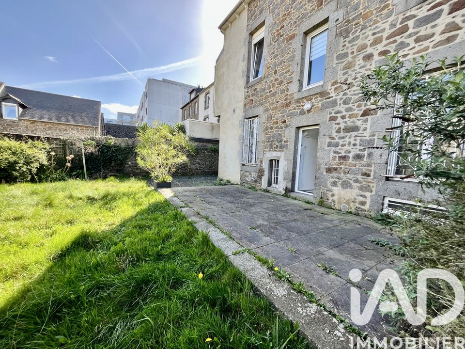 Commercial property in Saint-Brieuc, Cotes-d'Armor - photo 4