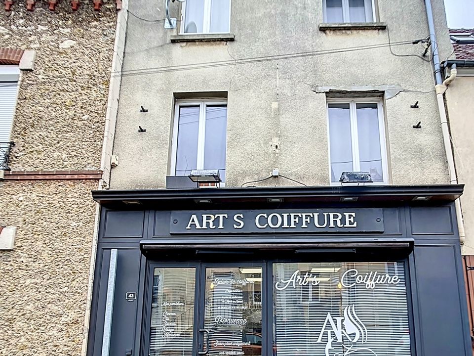 Næringseiendom i Condé-Sainte-Libiaire, Seine-et-Marne - bilde 1