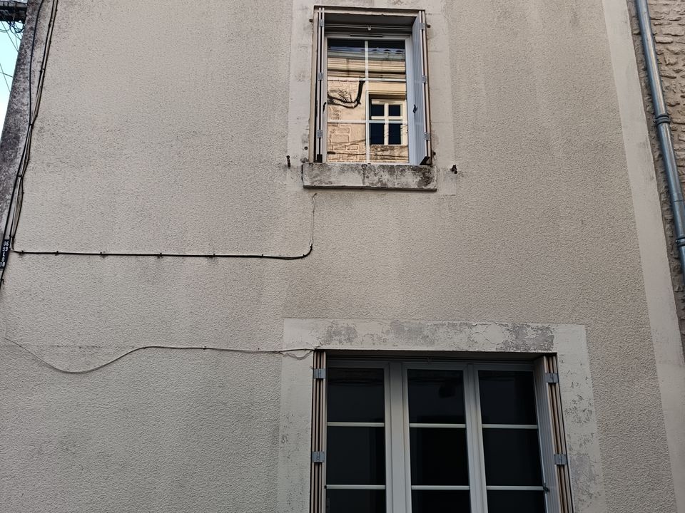 Erhvervsejendom i Niort, Deux-Sevres - foto 1