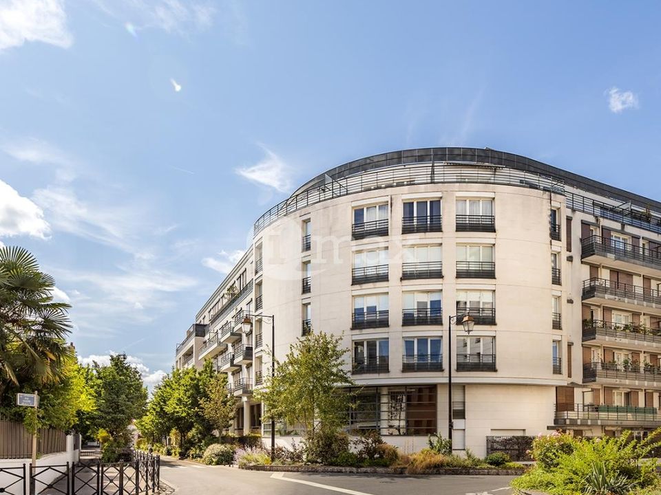 Lejlighed i Courbevoie, Hauts-de-Seine - foto 2