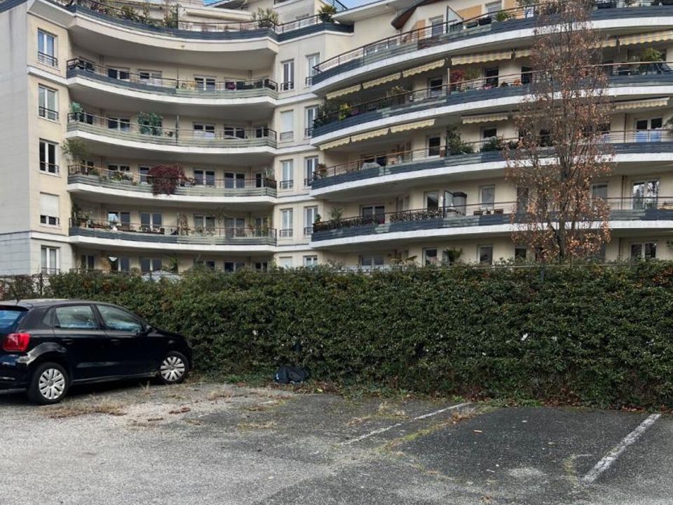 Parkeringsplads i Courbevoie, Hauts-de-Seine - foto 1