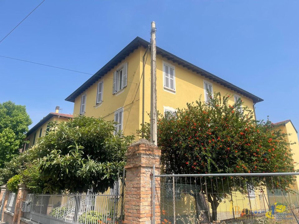 Byhus i Parma, Parma - foto 1