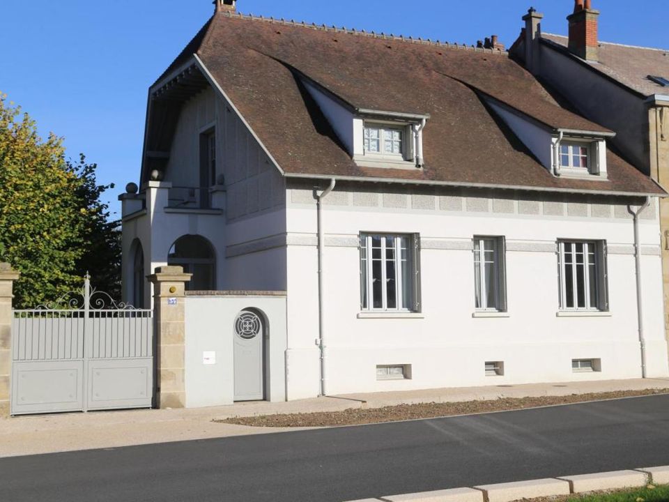 Villa i Autun, Saone-et-Loire - bilde 1