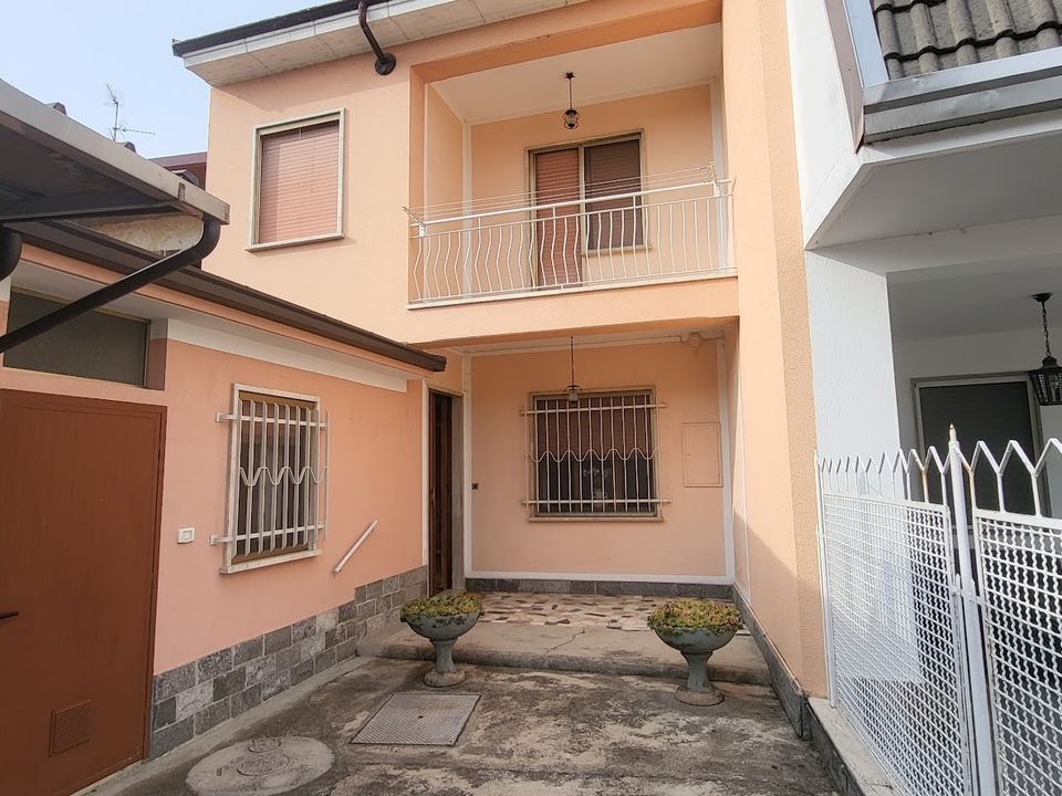 Villa en Villata, Vercelli - foto 1