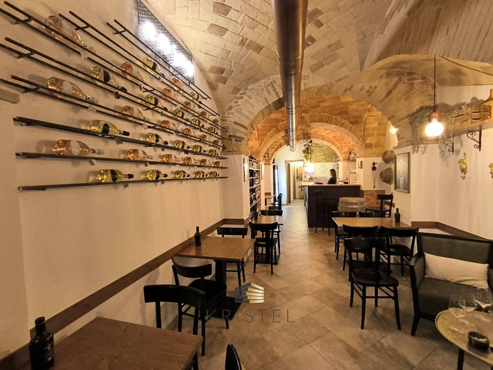 Erhvervsejendom i Chieti, Chieti - foto 1