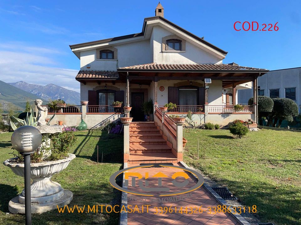 Villa i San Salvatore Telesino, Benevento - foto 1