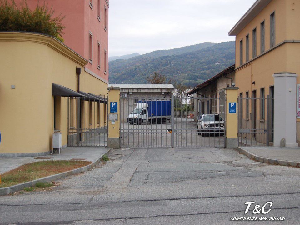 Erhvervsejendom i Pinerolo, Turin - foto 1