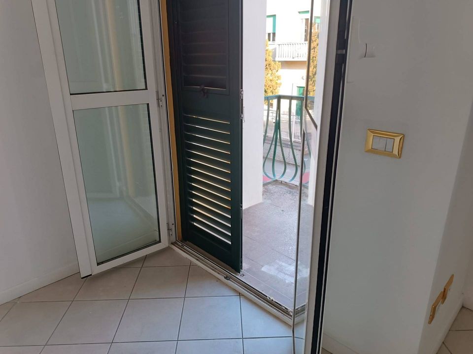 L'establiment comercial a Pontedera, Pisa - foto 2