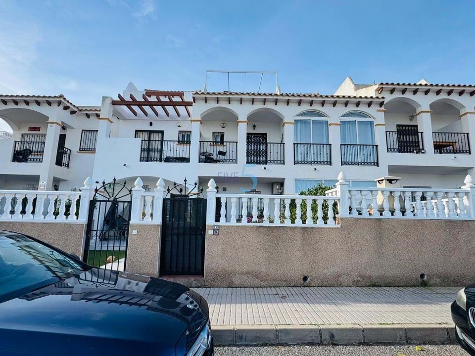 Byhus i Punta Prima, Alicante - foto 1