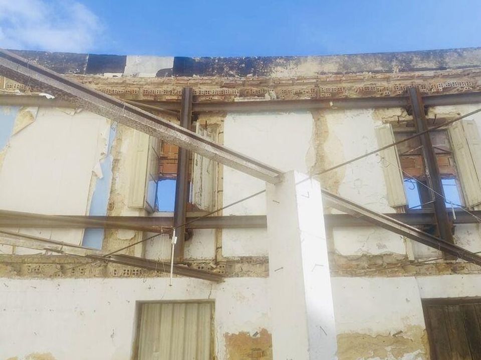 Commercial property in Setubal, Setubal - photo 1