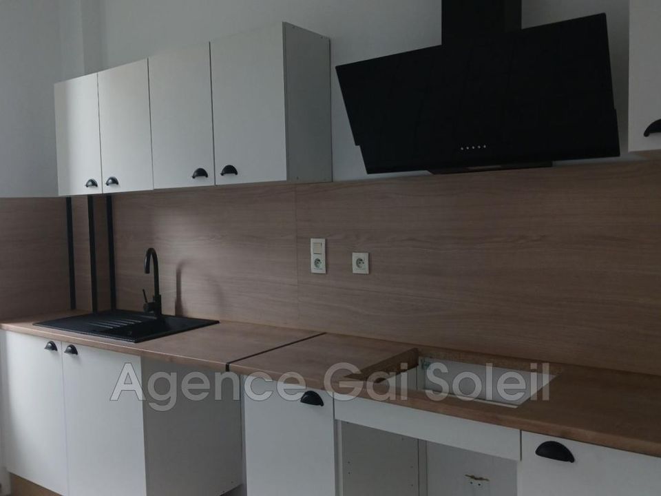 Landsbyhus i Boujan-sur-Libron, Herault - foto 1