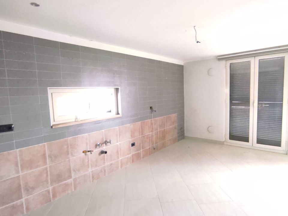 Appartement - Maddaloni, Caserta - photo 4