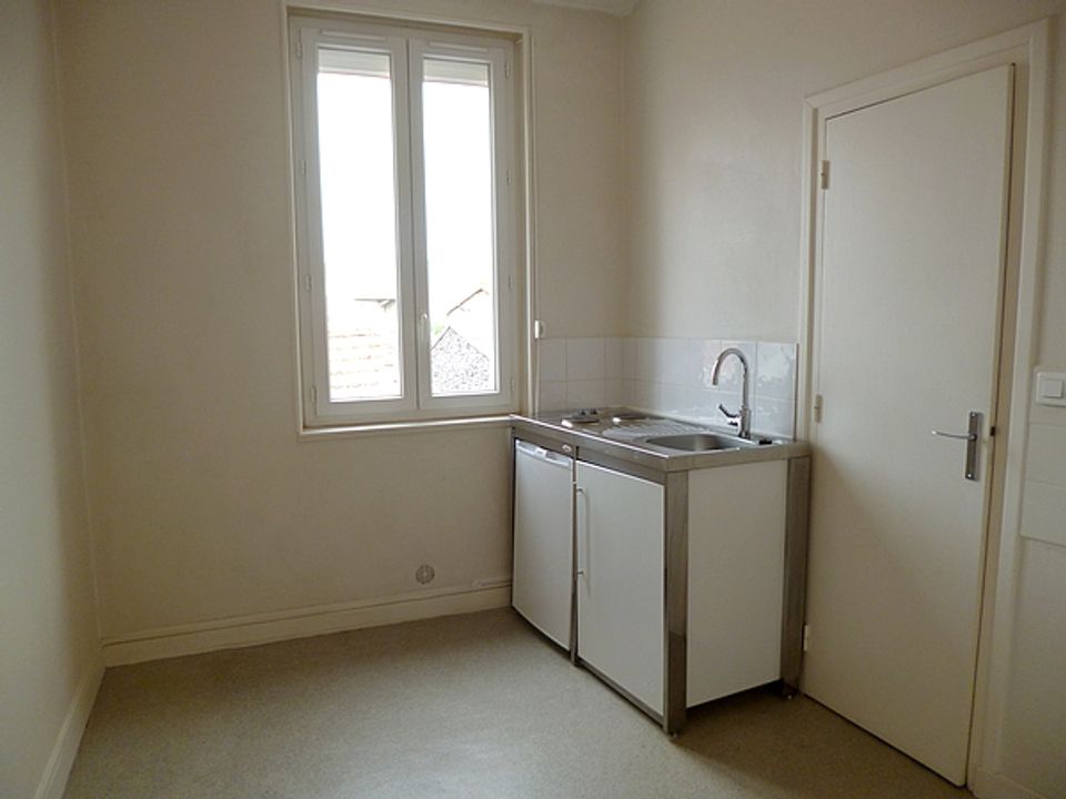 Apartment in Clermont-Ferrand, Puy-de-Dome - photo 4