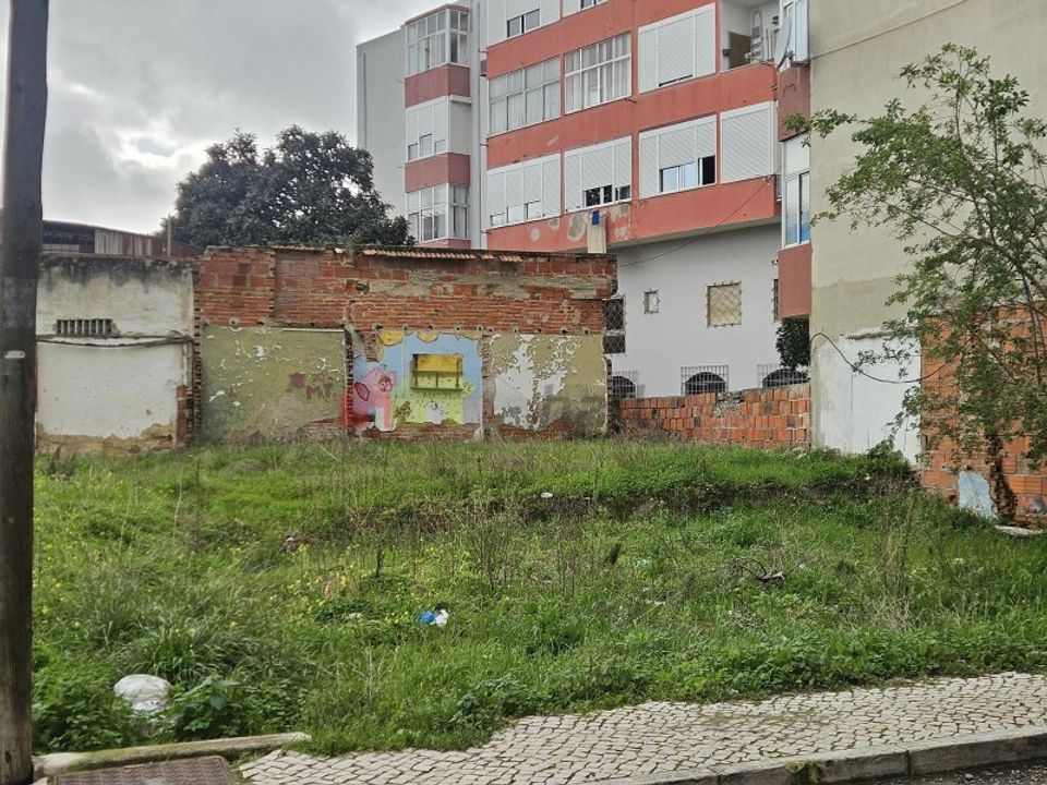 Helårsgrund i Baixa da Banheira, Setubal - foto 3