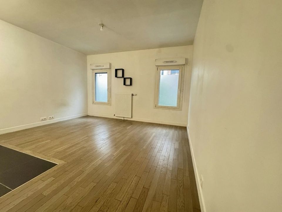 Lejlighed i Le Pré-Saint-Gervais, Seine-Saint-Denis - foto 3