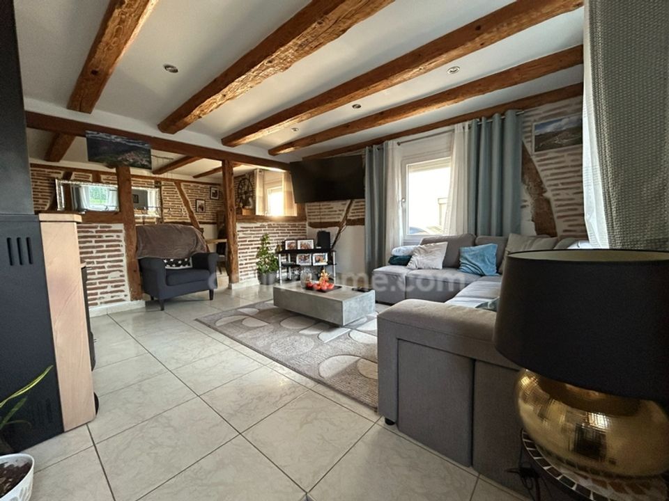 Byhus i Saint-Louis, Haut-Rhin - foto 2