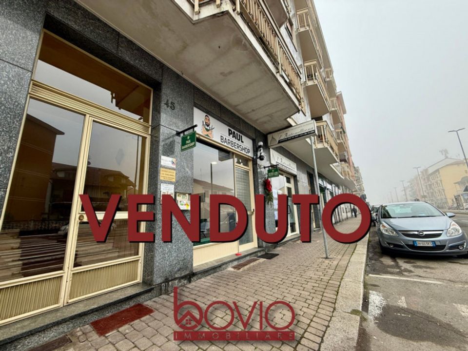 Erhvervsejendom i San Mauro Torinese, Turin - foto 1