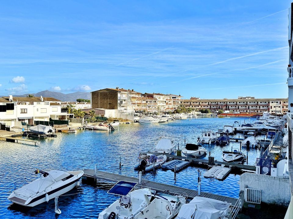 Lejlighed i Empuriabrava, Gerona - foto 3
