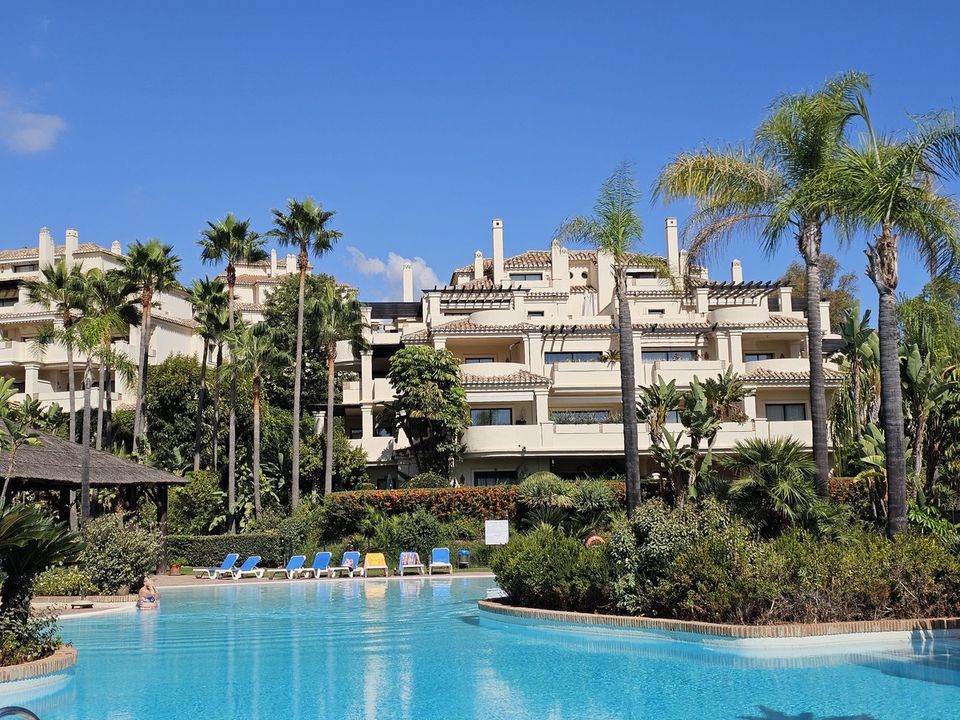 Lejlighed i Benahavis, Malaga - foto 1
