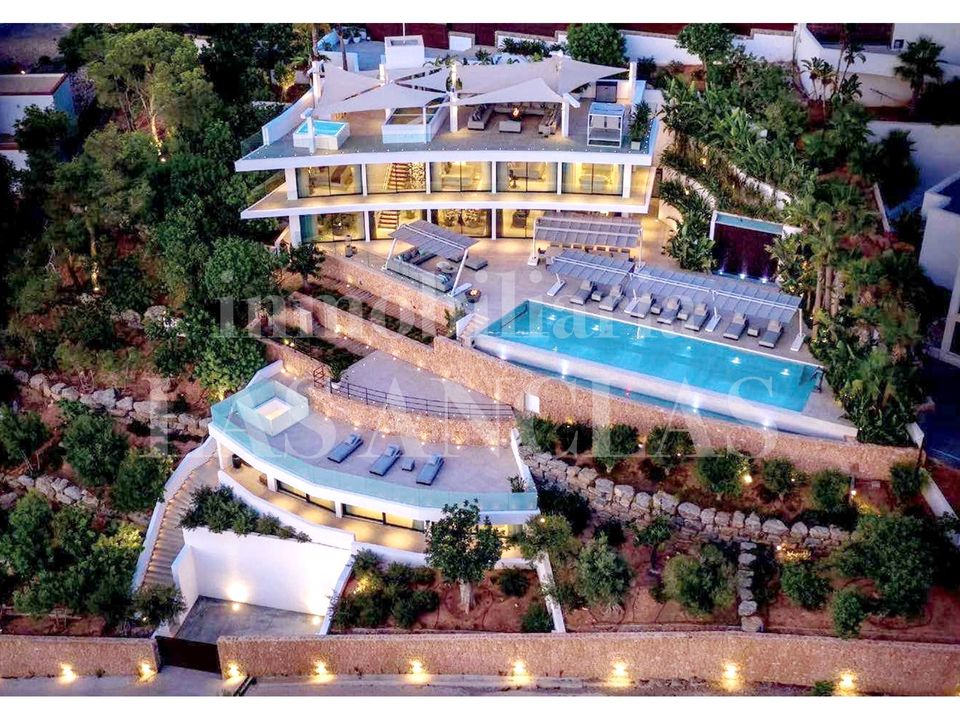 Villa i Santa Eulalia Del Rio, Ibiza - foto 2