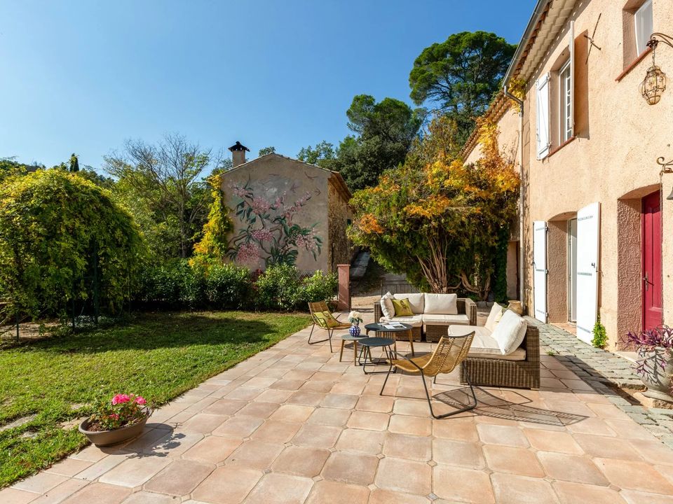 Erhvervsejendom i Le Cannet-des-Maures, Var - foto 5