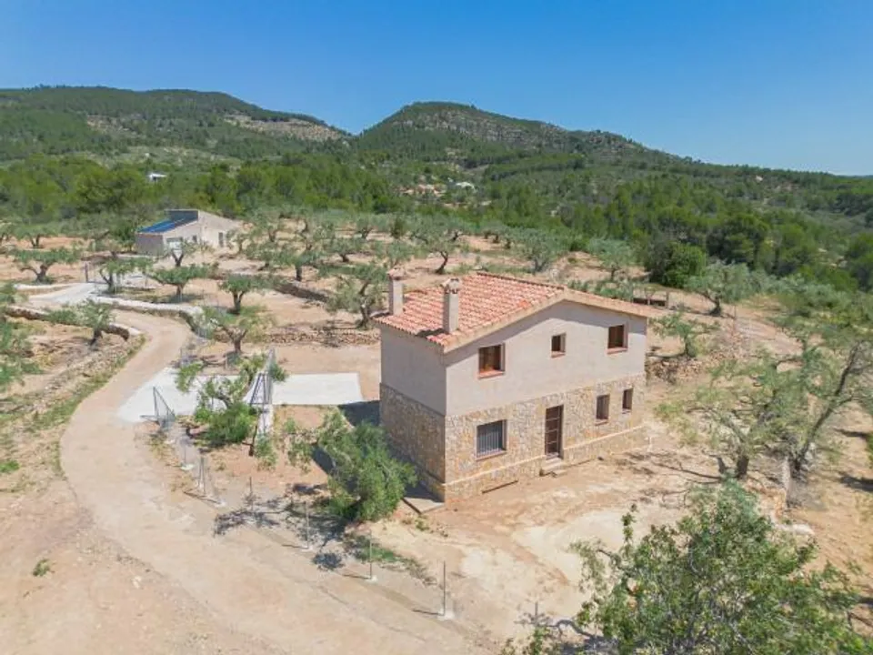 Landejendom i El Perello, Tarragona - foto 1