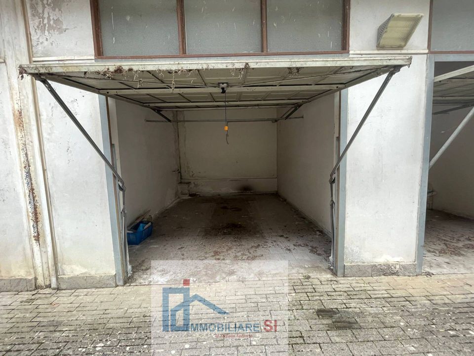 Parkeringsplass i Benevento, Benevento - bilde 2
