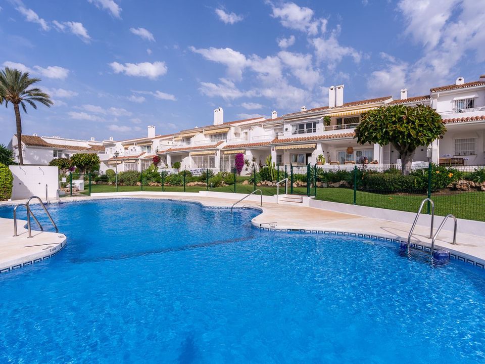 Leilighet i El Paraiso, Malaga - bilde 2