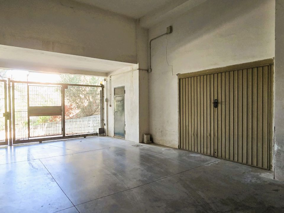 Garage i Pescara, Pescara - foto 2