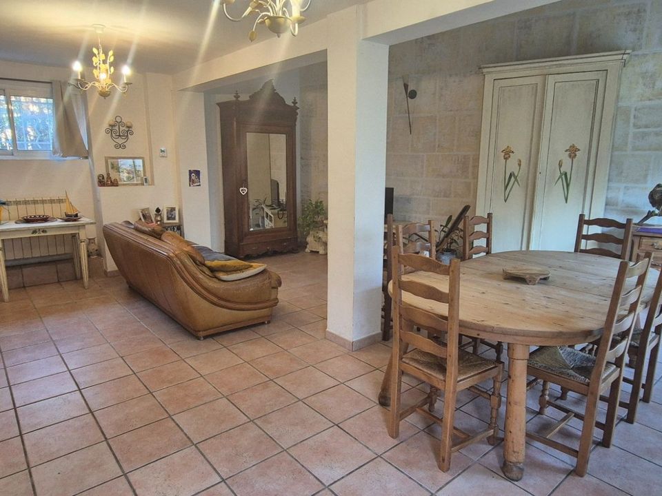 Rijtjeshuis in Arles, Bouches-du-Rhone - foto 2