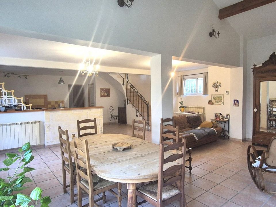Rijtjeshuis in Arles, Bouches-du-Rhone - foto 4