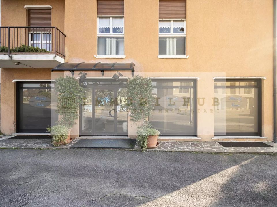 Erhvervsejendom i Triuggio, Monza and Brianza - foto 3