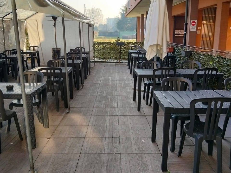 Propiedad comercial en Saronno, Varese - foto 1