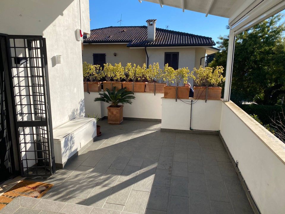 Rækkehus i Montignoso, Massa and Carrara - foto 1