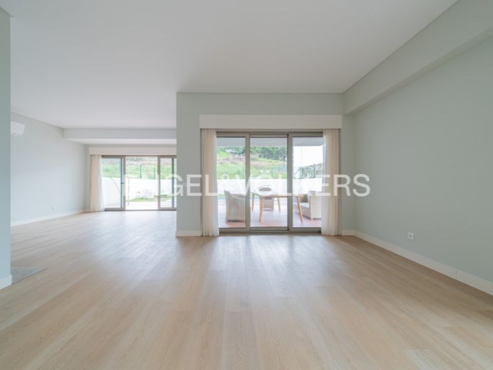 Villa in Bucelas, Lisbon - foto 1