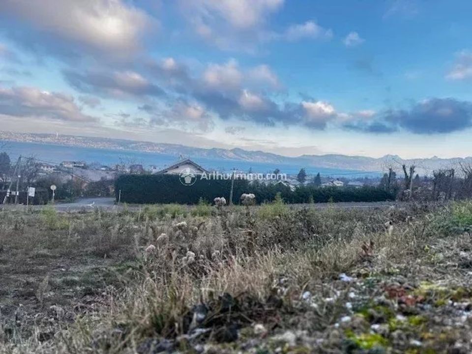 Helårsgrund i Evian-les-Bains, Haute-Savoie - foto 1