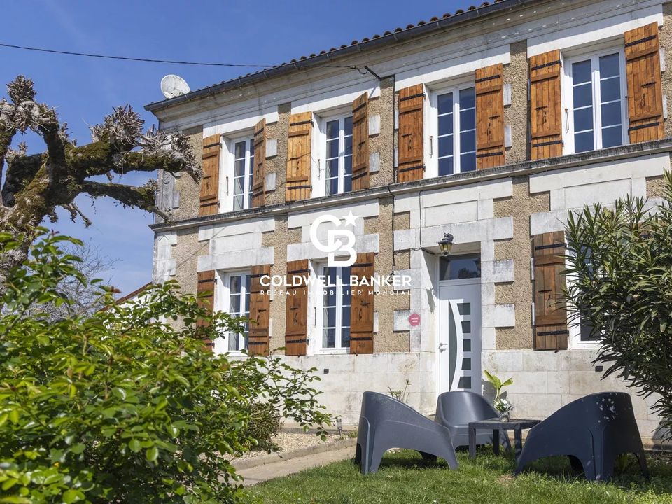 Villa i Montpellier-de-Médillan, Charente-Maritime - foto 4