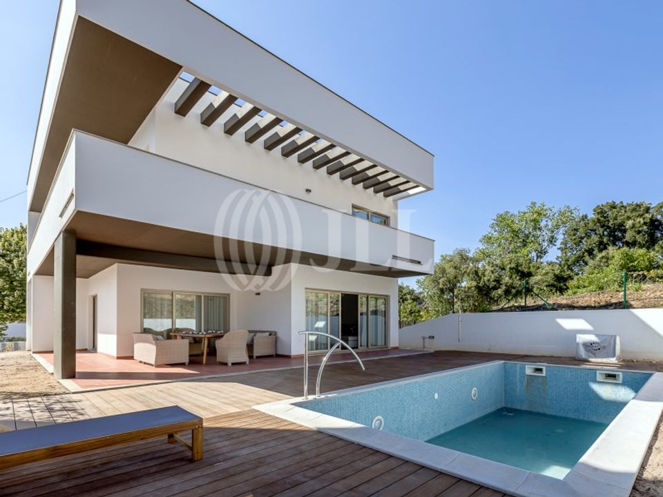 Villa in Bucelas, Lisbon - foto 1