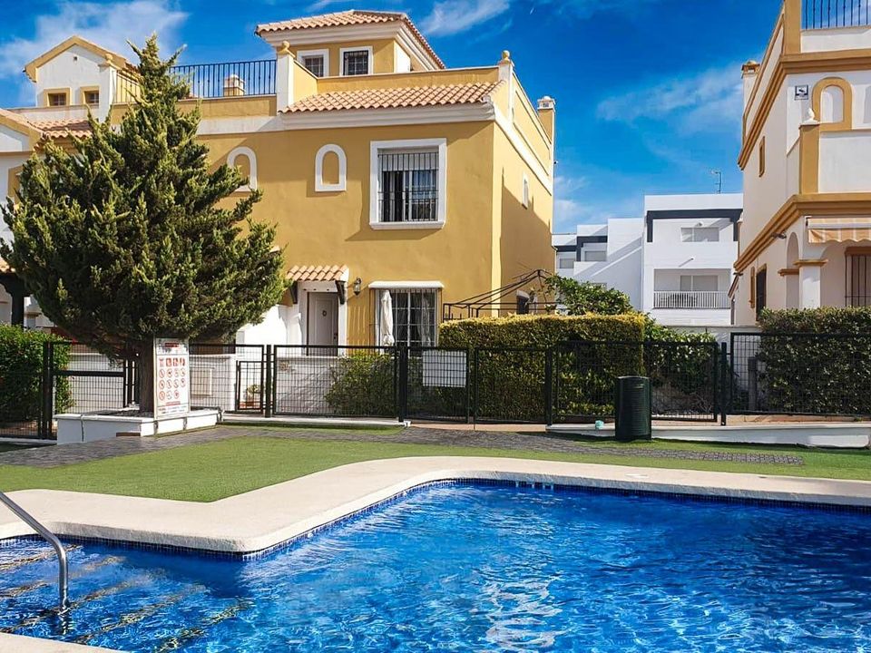 Rækkehus i San Juan De Los Terreros, Almeria - foto 1