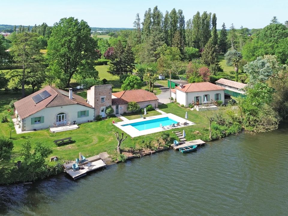 Villa i Villeneuve-sur-Lot, Lot-et-Garonne - foto 1