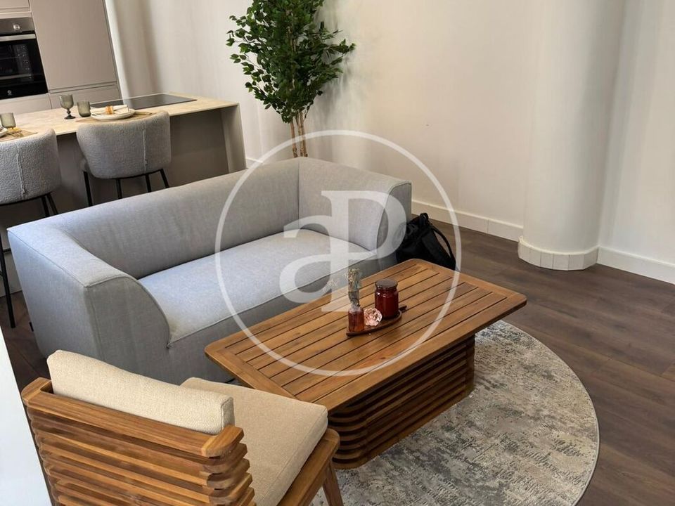 Apartment in Valencia, Valencia - photo 3