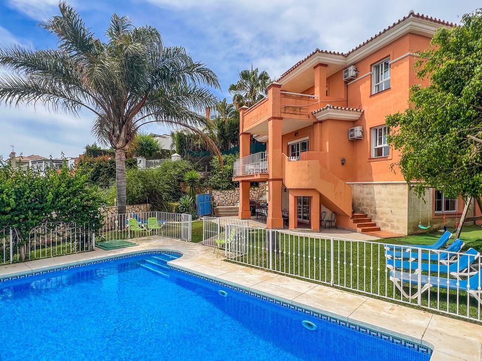 Villa i Cerros Del Aguila, Malaga - foto 1