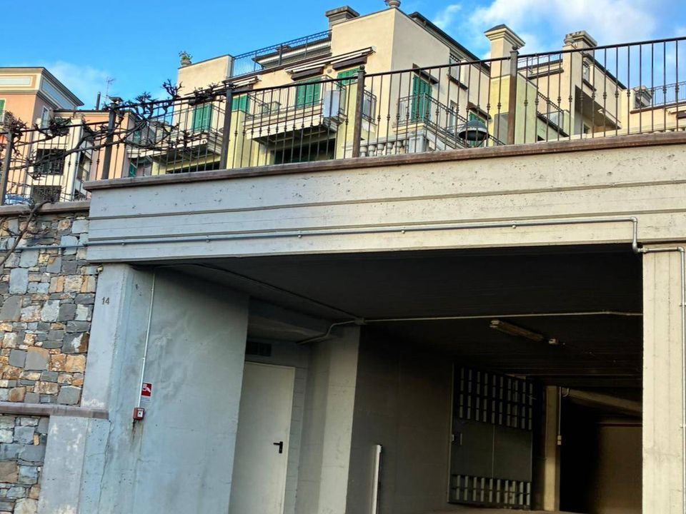 Parkeringsplass i Imperia, Imperia - bilde 4