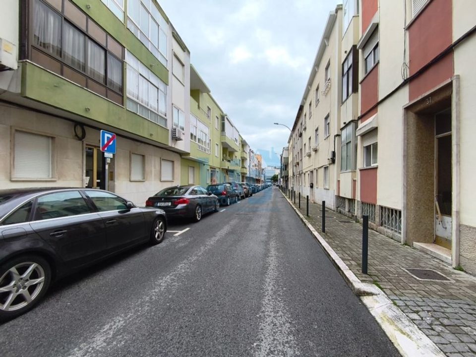 Erhvervsejendom i Amadora, Lisbon - foto 5