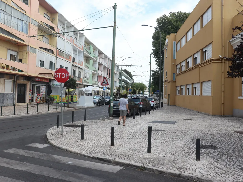 Erhvervsejendom i Alges, Lisbon - foto 5