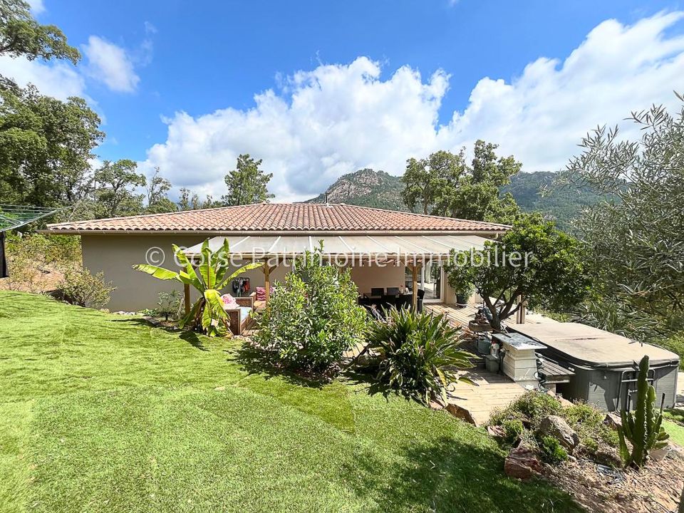Villa i Ste.-Lucie-de Porto-Vecchio, Corse-du-Sud - foto 2