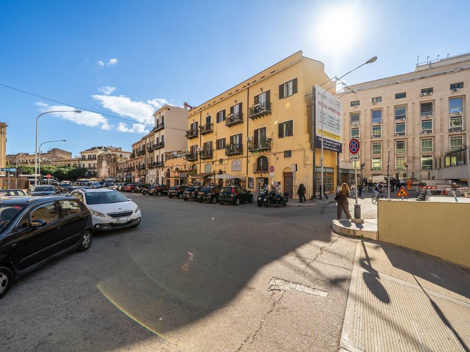Erhvervsejendom i Palermo, Palermo - foto 1