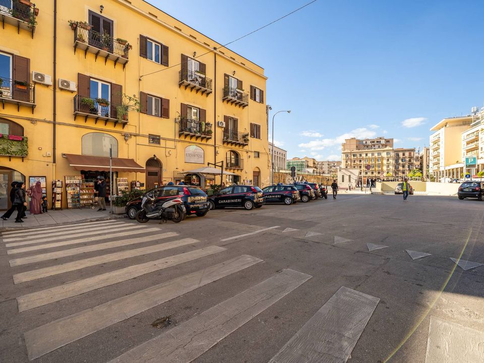 Erhvervsejendom i Palermo, Palermo - foto 3